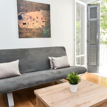 Warm Apartment At Exarchia 1 Bed 2 Pers Athén Kültér fotó