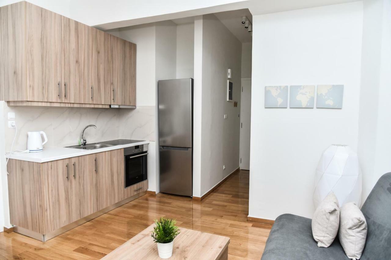 Warm Apartment At Exarchia 1 Bed 2 Pers Athén Kültér fotó