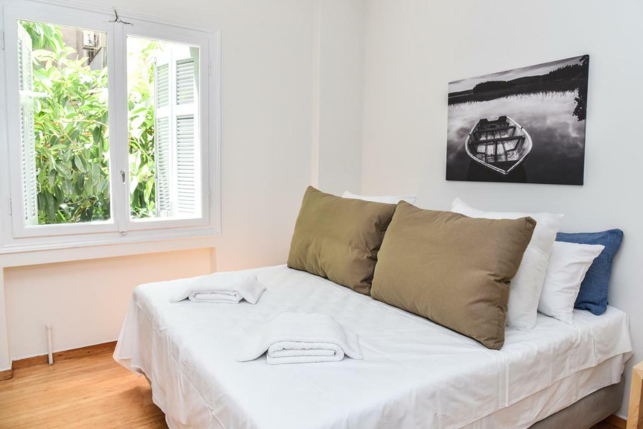 Warm Apartment At Exarchia 1 Bed 2 Pers Athén Kültér fotó