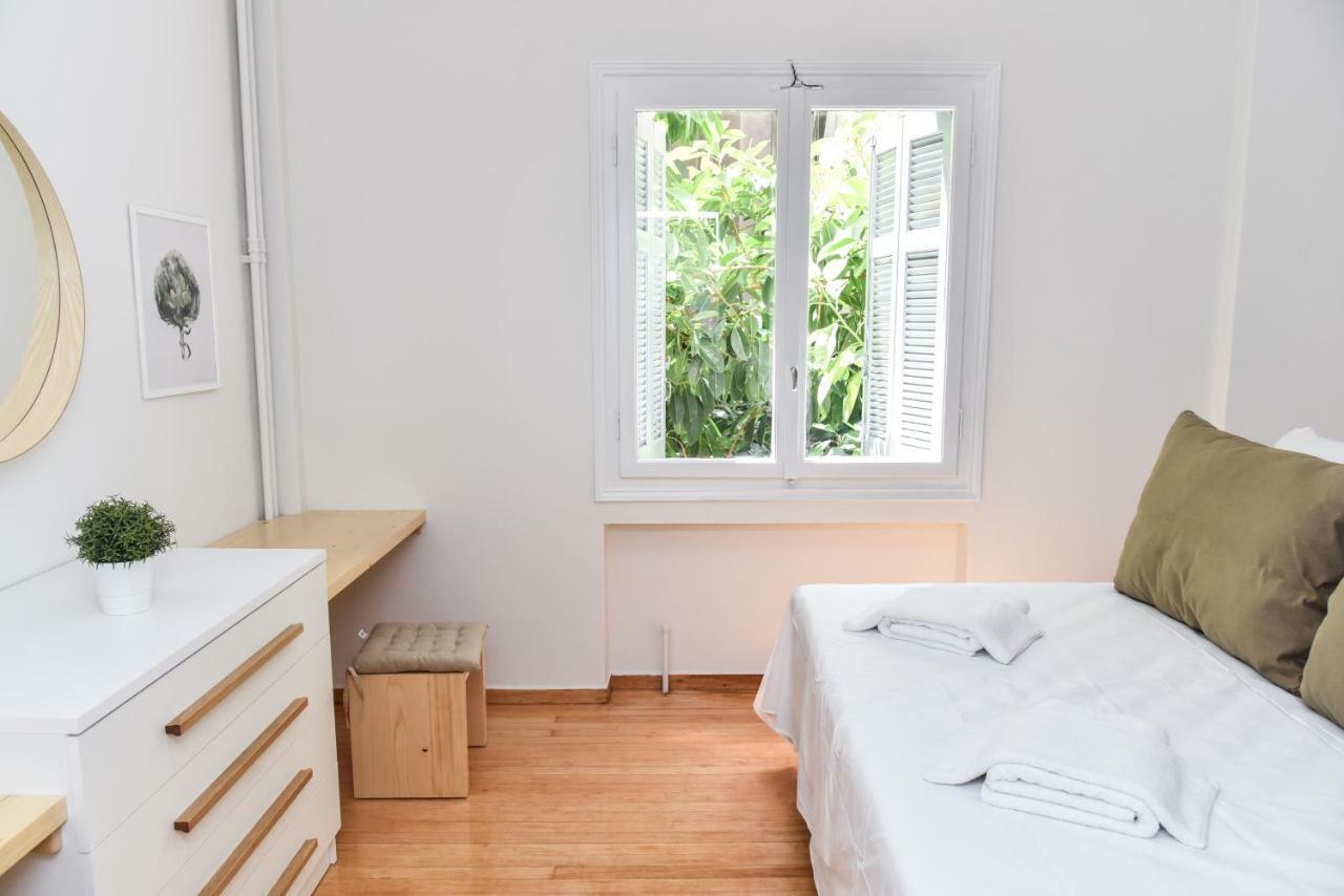 Warm Apartment At Exarchia 1 Bed 2 Pers Athén Kültér fotó