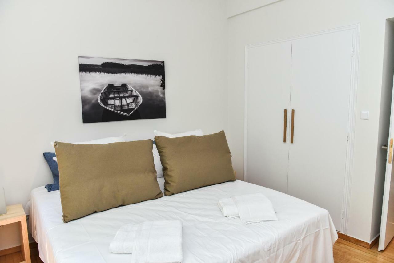 Warm Apartment At Exarchia 1 Bed 2 Pers Athén Kültér fotó
